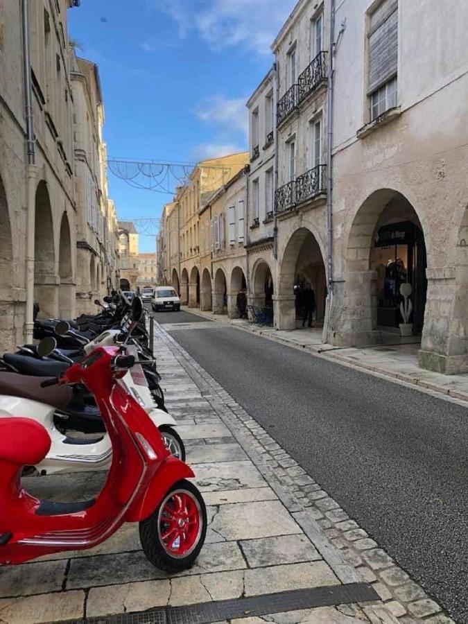Terra Studio Cosy Et Calme Proche Du Centre Avec Parking Tv Et Wifi La Rochelle  Extérieur photo
